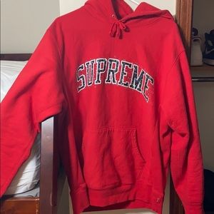 Supreme hoodie